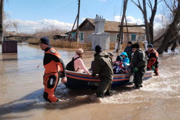 Фотография к новости: Паводки в Казахстане: число эвакуированных превысило 102 тысячи