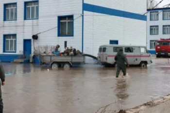 Фотография к новости: Паводки в Акмолинской области: уровень воды в реке Жабай снижается