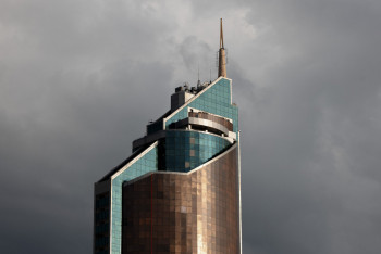 Гроза и шквалистый ветер: штормовое предупреждение объявлено в большинстве областей