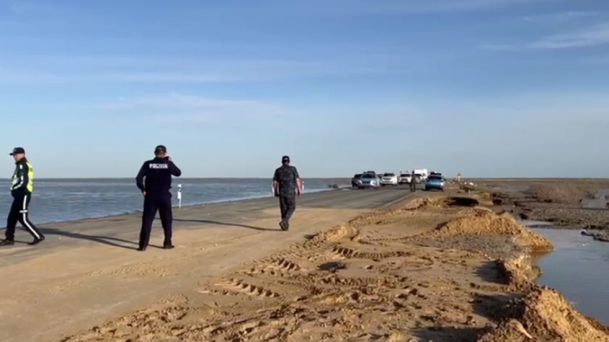 скриншот с видео "КазАвтоЖол"