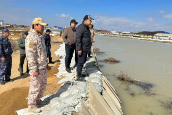 Фотография к новости: В пострадавшем от паводка Кульсары возобновили подачу газа