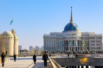 Фотография к новости: Новые меры в Казахстане для предотвращения домашнего насилия – президент подписал необходимый закон