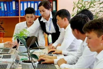 13 школ в пострадавших от паводков регионах подключили к сети Starlink