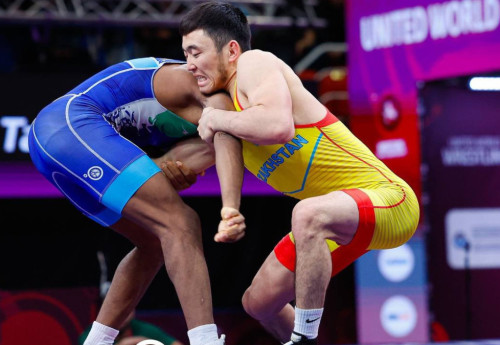 Фотография к новости: Казахстанец взял "золото" на чемпионате Азии по греко-римской борьбе