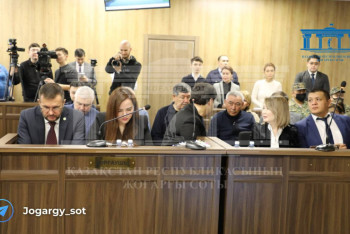 Фотография к новости: Суд над Бишимбаевым: трансляцию прервали в самом начале