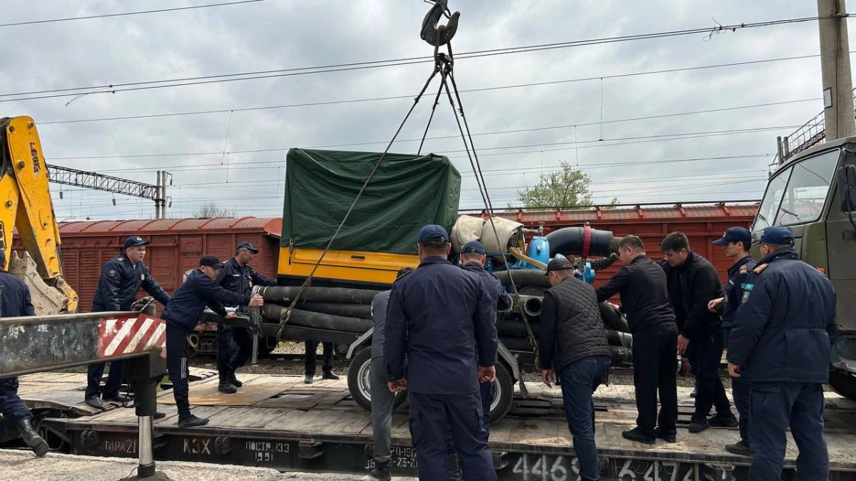 Правительство РК продолжает наращивать силы для борьбы с паводками
