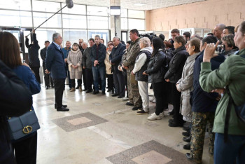 Президент встретился с эвакуированными жителями СКО