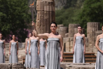 В Древней Олимпии зажгли олимпийский огонь