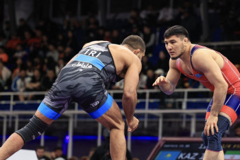 Казахстанец возглавил мировой рейтинг борцов UWW