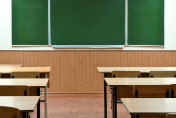 Восьмиклассник выпал из окна школы в Астане