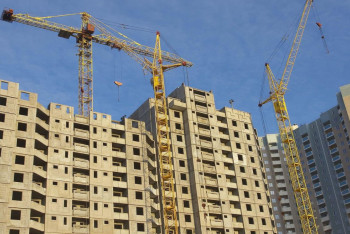 Бум жилищного строительства: ввод квартир в стране вырос почти на 60%