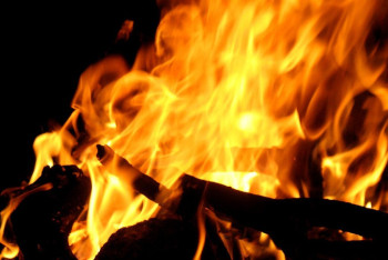 Пожар вспыхнул в ТД в Петропавловске