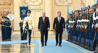 Торжественная церемония встречи президента Кыргызстана состоялась в Акорде