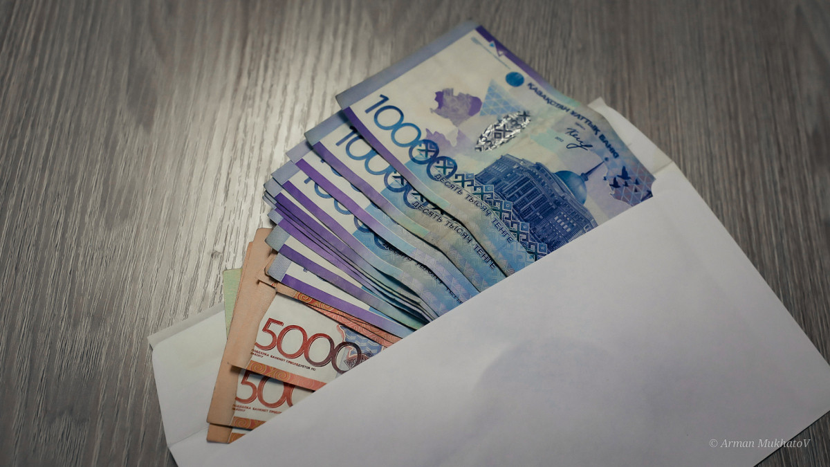 В Усть-Каменогорске подполковника полиции оштрафовали на 3,5 млн тенге за взятку