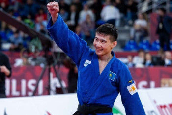 Четыре казахстанских дзюдоиста поборются за бронзу чемпионата Азии