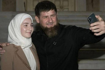 19-летняя дочь Кадырова получила медаль "За заслуги перед Чечней"