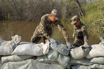 Паводки в ЗКО: в область направлены дополнительно 200 военнослужащих
