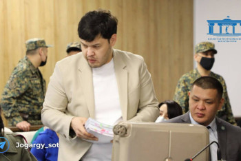 Фотография к новости: Сделал из неё шпионку: брат Нукеновой прокомментировал переписку Бишимбаева с домработницей