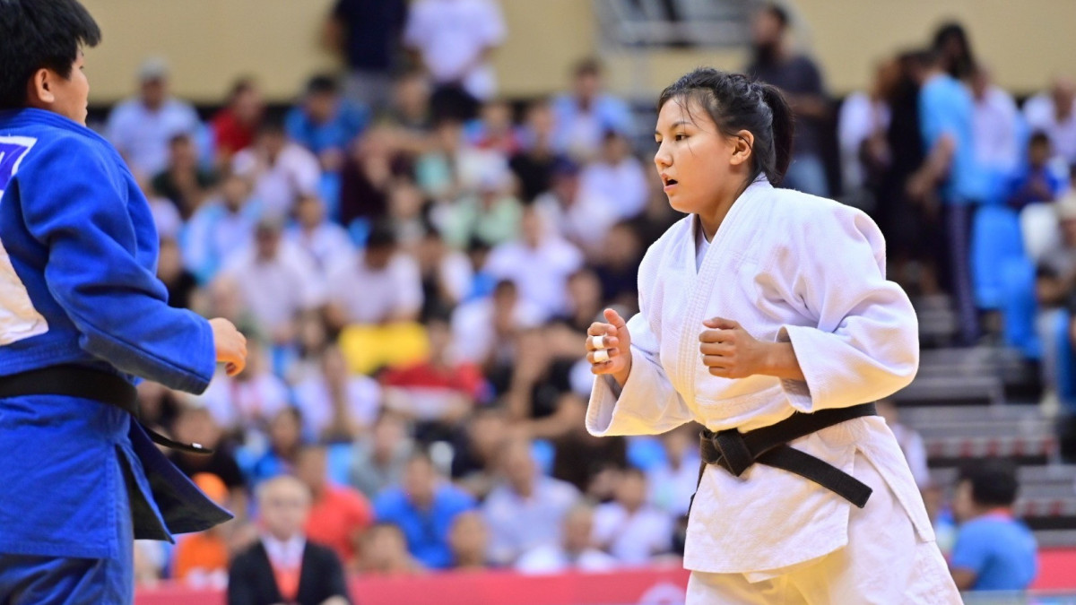 Казахстанские дзюдоисты завоевали три медали на чемпионате Азии