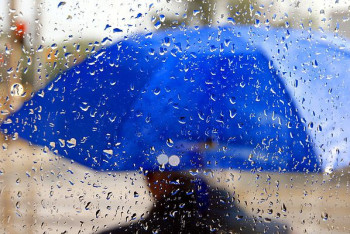 Пыльные бури, дожди и грозы ожидаются в Казахстане