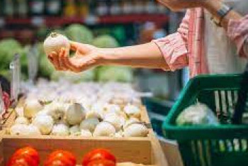 Сколько денег казахстанцы тратят на продукты