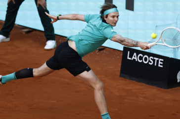 Фотография к новости: Александр Бублик сделал камбэк и вышел в четвертый круг турнира в Мадриде