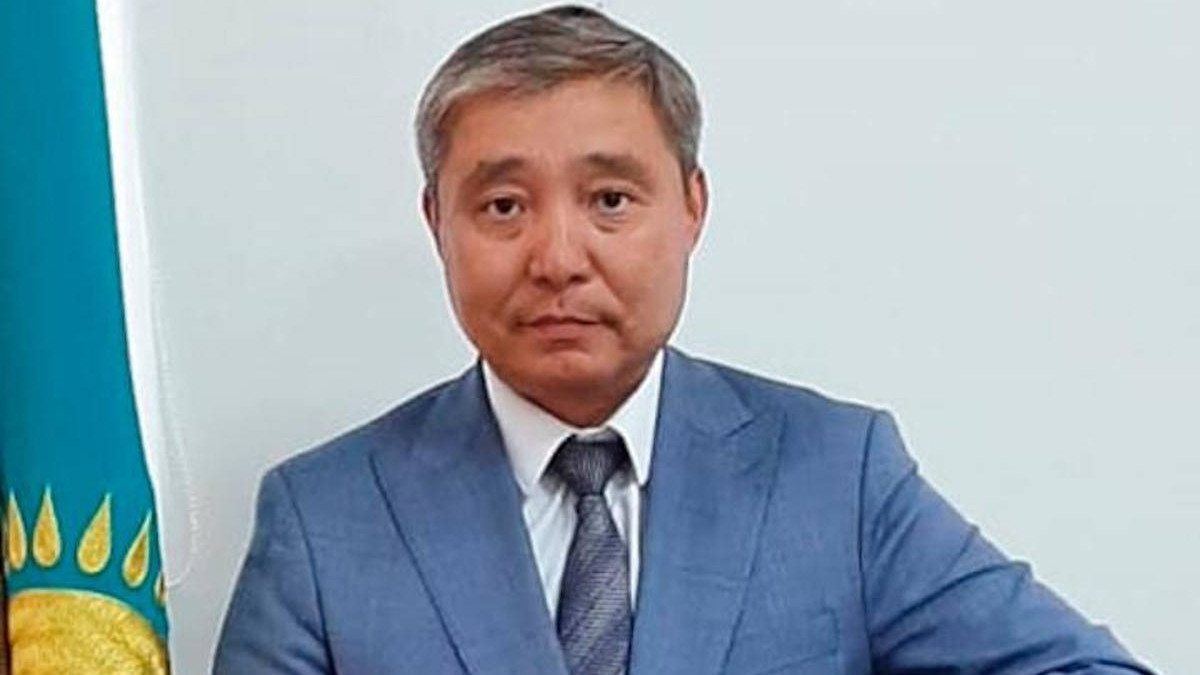 Аким Риддера покинул пост