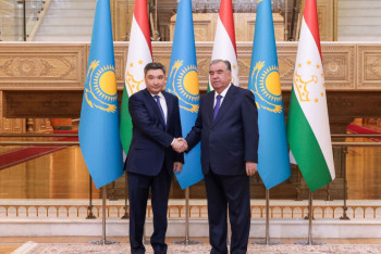 Фотография к новости: Казахстан готов нарастить экспорт в Таджикистан на 190 млн долларов