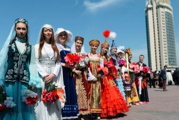 Фотография к новости: Члены АНК рассказали о символическом значении Дня единства народа Казахстана