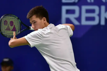 Фотография к новости: Бейбит Жукаев вышел в четвертьфинал турнира в Китае