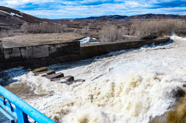 Фотография к новости: "Важная тема LIVE": В Минводы рассказали о паводках, проверке гидрологических сооружений и качестве воды в Казахстане