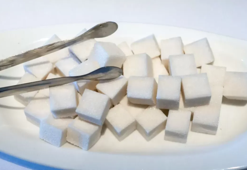 Фотография к новости: Соседние страны вводят запрет на экспорт сахара: грозит ли Казахстану дефицит белого песка?