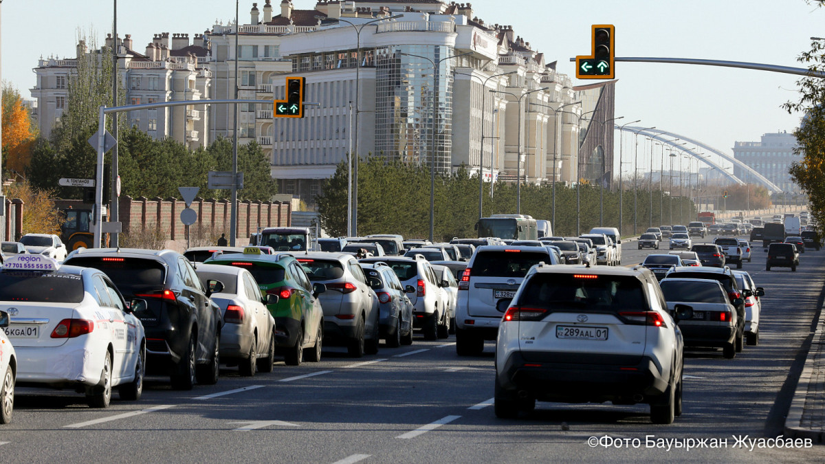 Казахстанцам с долгами планируют разрешить брать автокредиты