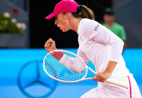 Фотография к новости: Швёнтек догнала Рыбакину после невероятной победы над Соболенко