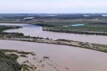 Фотография к новости: Уровень воды в реке Урал превысил критические отметки в Атырауской области