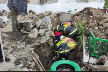 Мужчину зажало плитой в ВКО