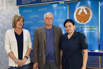 Фотография к новости: Американец приехал в Кызылорду искать данные о родителях и брате