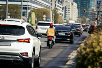 Поправки в ПДД вступили в силу: что нужно знать