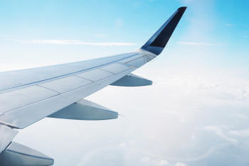 Жена дипломата заявила о бытовом насилии: она возвращается в Казахстан