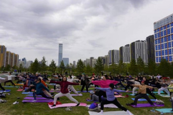 Массовый мастер-класс по йоге прошёл в Астане