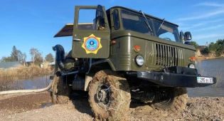Модернизированный спасателями автомобиль откачал 75 тысяч кубометров воды в СКО