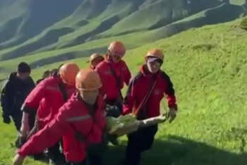 Туриста с травмой позвоночника эвакуировали на вертолете в Алматинской области