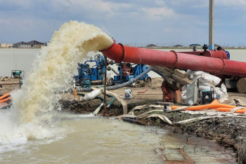 Фотография к новости: Уровень реки Урал превысил опасную отметку в  Атырау