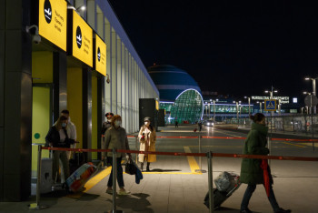 Фотография к новости: Пьяных россиянок сняли с рейса Алматы-Дубай