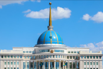 Руководитель АП назвал необходимые качества для государственных служащих