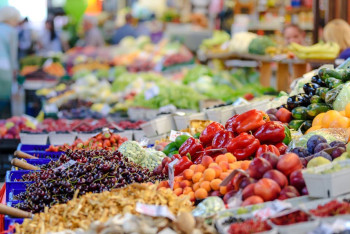 Ранние овощи из-за границы доставят в регионы Казахстана