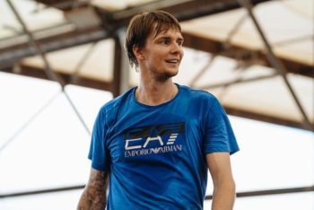 Бублик пробился в четвертьфинал турнира в Риме