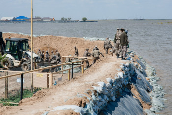 Уровень воды в реке Жайык в Атырауской области продолжает расти