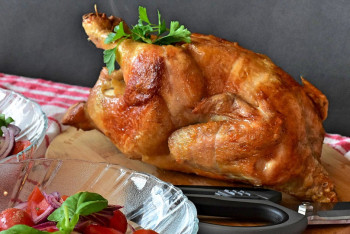 Названа приправа, повышающая риск рака желудка: она есть на каждой кухне