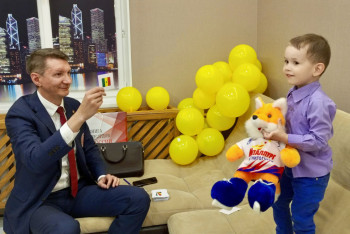 Трёхлетний малыш установил рекорд, назвав флаги 193 стран за 16 минут